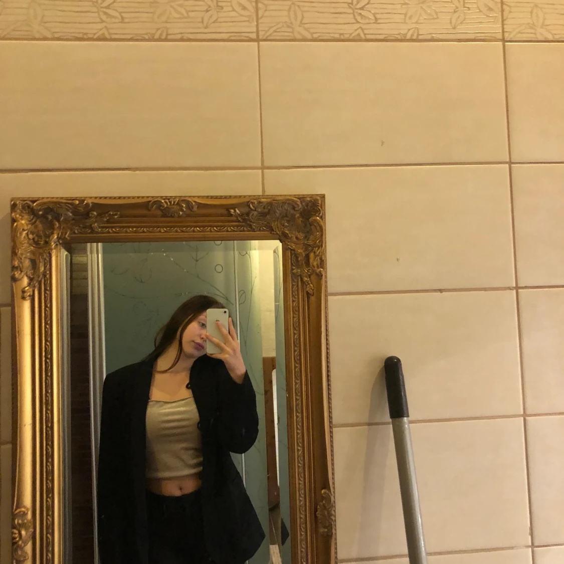 Svart kavaj utan knappar