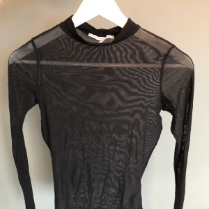 Mesh tröja Nelly - Mesh tröja från Nelly, storlek S