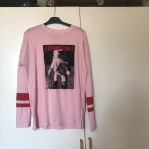  - Cool långärmad T-shirt!😍