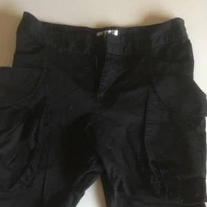  - Helt nya shorts från monki stl s