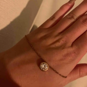  - Super fint halsband från ur & Penn 