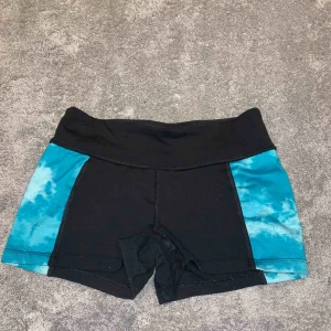  - Tränings shorts från forever 21 köpta i London! Super sköna! 