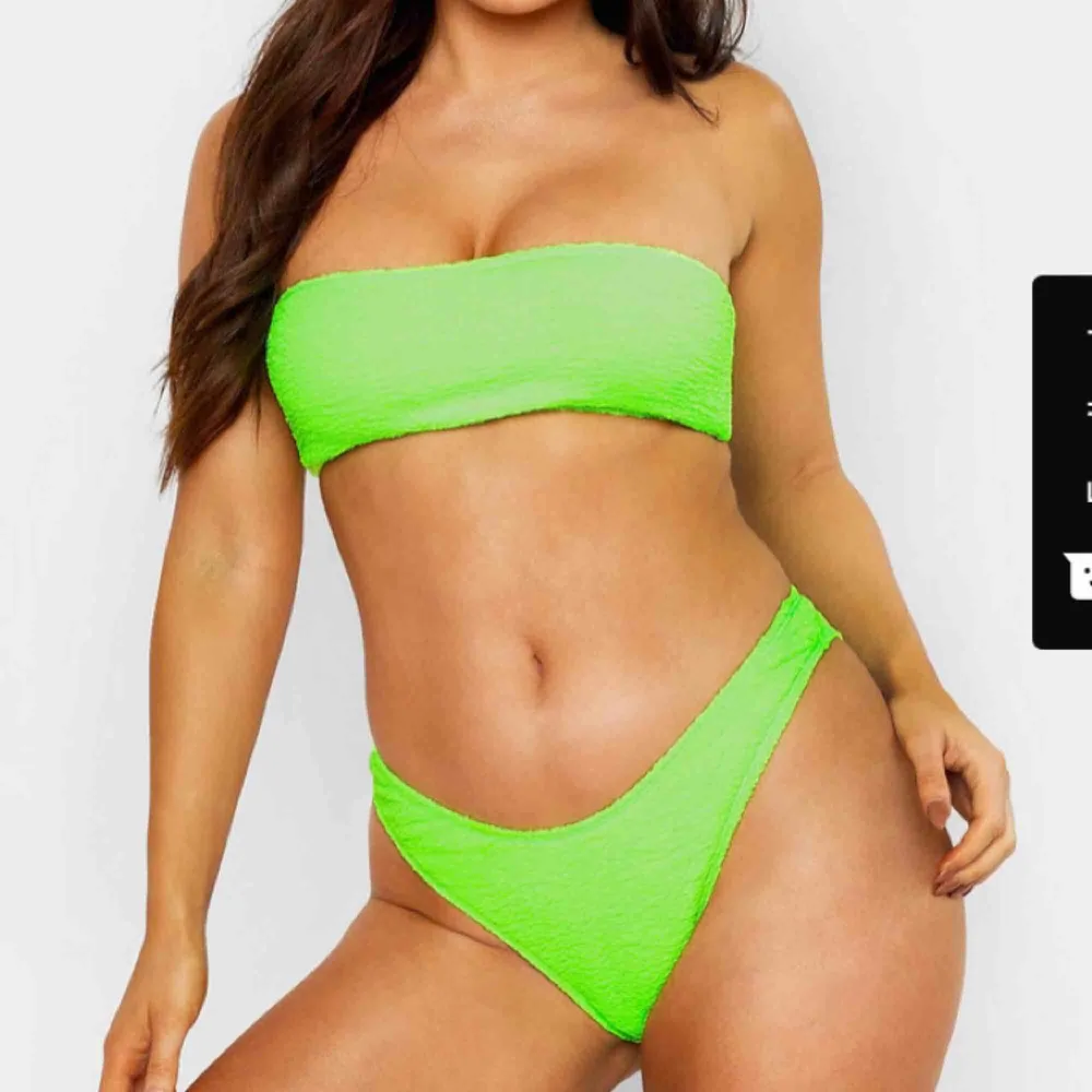 Neon grön Bikini från Boohoo har aldrig använt den eftersom storleken passar inte mig. . Övrigt.