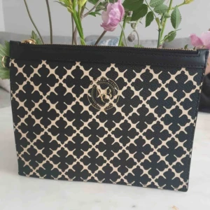  - Knappt använd clutch från Malene Birger .