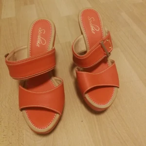 Fina skor  - Super snygga och aldrig använt!! 