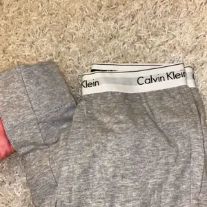 Super mjuka tights från Calvin Klein!! Knappt använda 