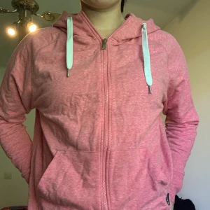 Tjocktröja - Rosa tjocktröja från Stadium, så gott som oanvänd 
