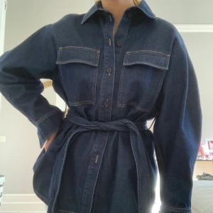 Jeansjacka från HM - Cool jeans jacka från HM, aldrig använd