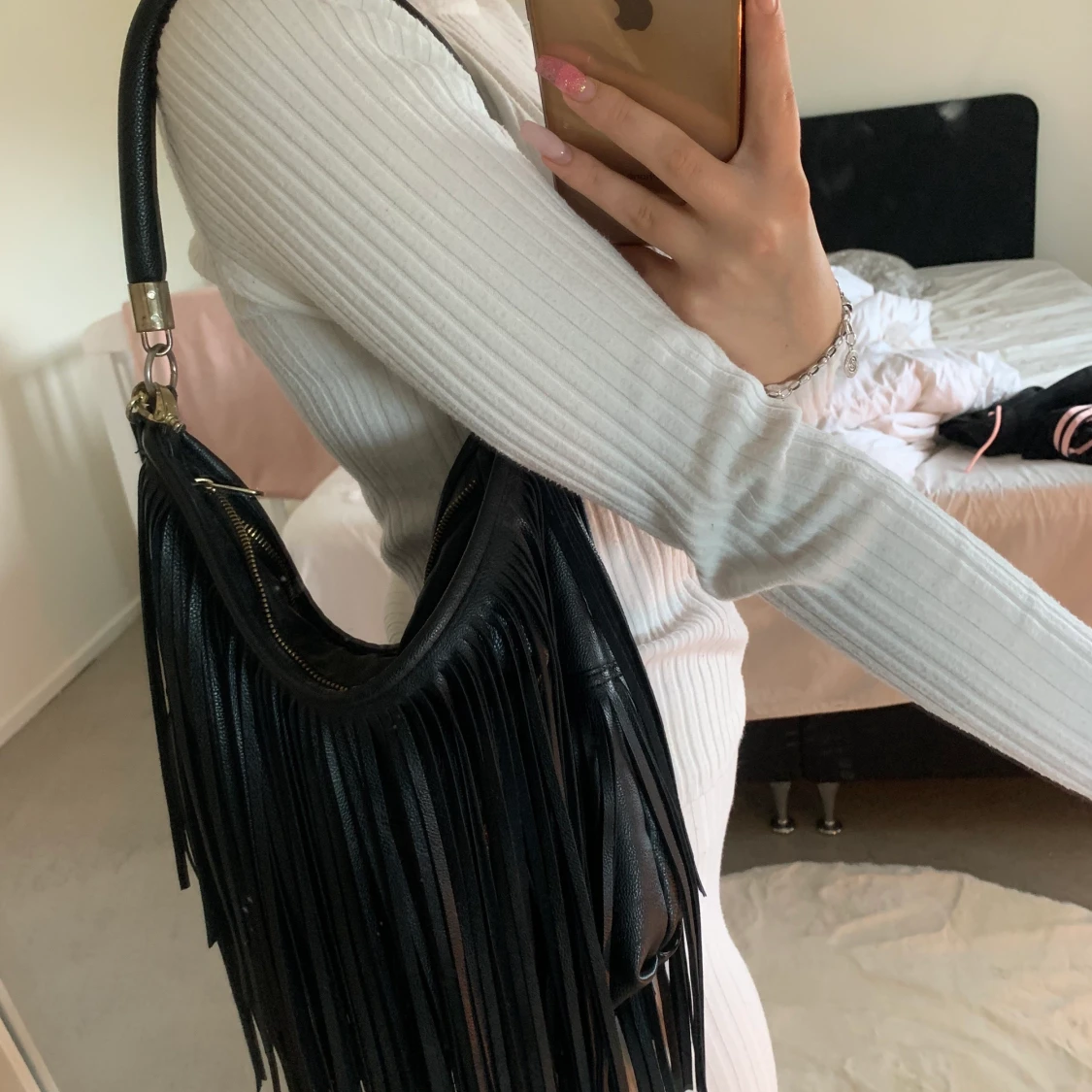 Väska med fransar - 90