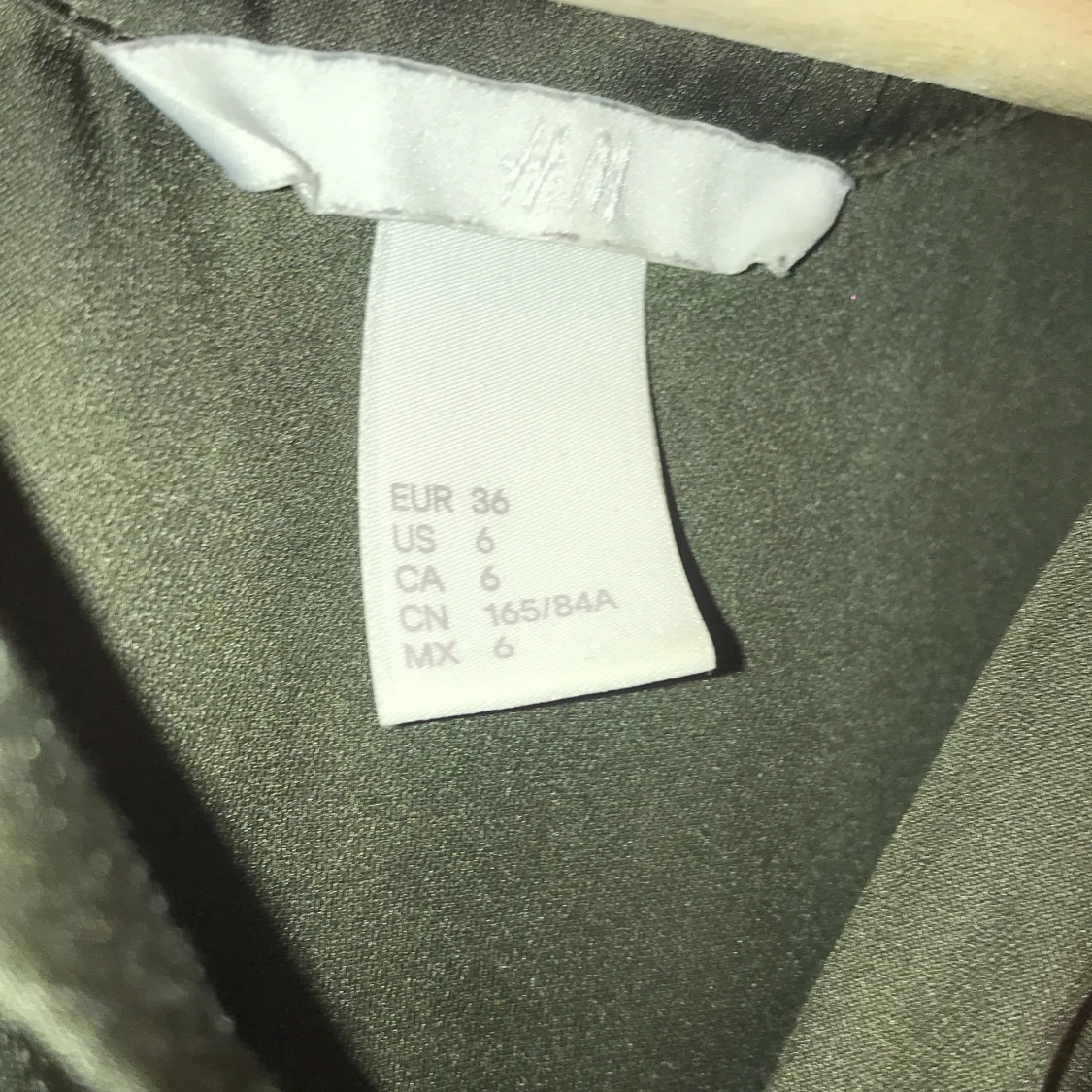 Mörkgrön ”silkes” skjorta - 90