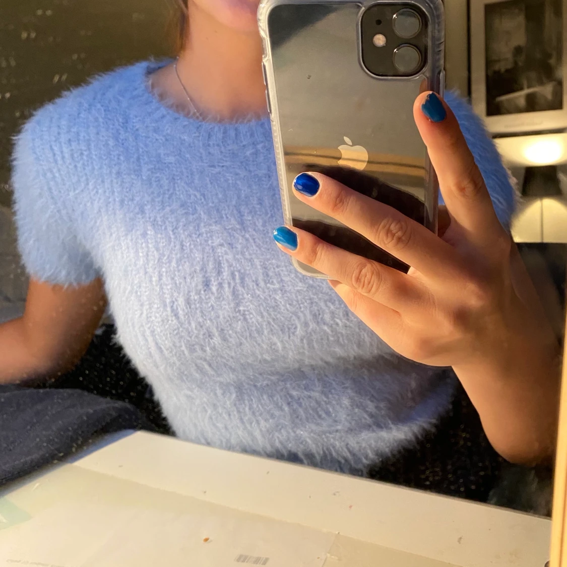 Ljusblå lurvig tröja - 90