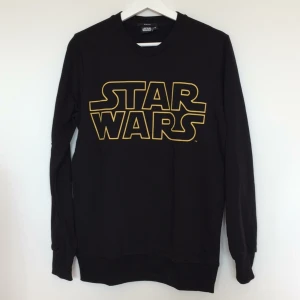  - Star wars tröja, aldrig använd! 