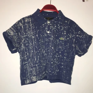  - Croppad pike, lite oversize i modellen! Passar större storlekar också. Verkligen one of a kind.  Frakt inkluderat i pris 🚚