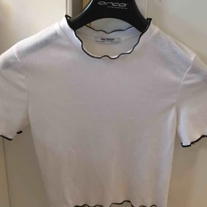  - Supersöt topp från zara. 