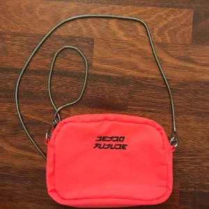  - Supersnygg väska från bershka✨✨