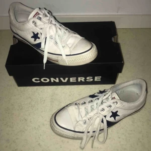  - Converse star player ox, köpta på second hand! Ej kommit till användning, tvättar innan jag skickar dom:) (frakt ingår ej💕) ny pris runt 500kr
