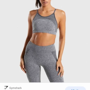  - Säljer denna sport toppen från gymshark i strl S endast testad då den ej passade mig. Köpt för 350 kr + frakt på hemsidan💞