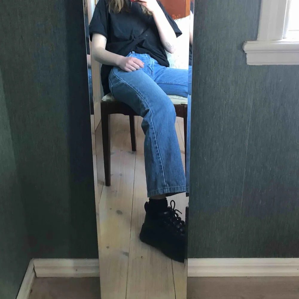 low waisted jeans, i’m 164cm . Jeans & Byxor.
