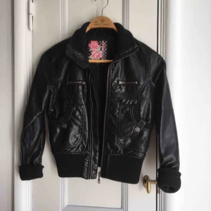  - Barn sommar jacka stl.148