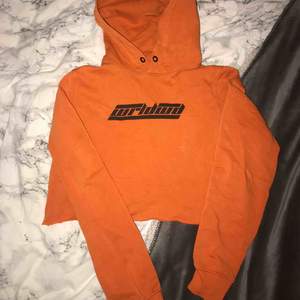 Fin orange hoodie!❤️