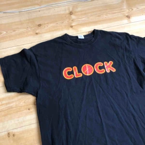  - Vintage från den numera nedlagda snabbmatskedjan CLOCK. Kan hämtas i Uppsala eller skickas mot fraktkostnad 