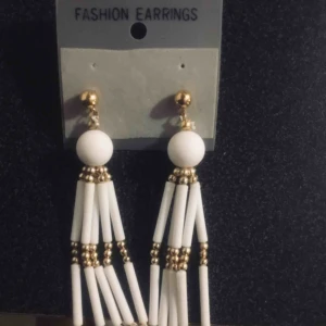  - Retro örhängen köpta i Milano