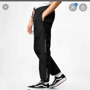  - Byxor från sweet sktbs köpt från junkyard använd 1 gång