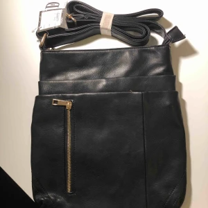  - Aldrig använd!köparen står för frakt