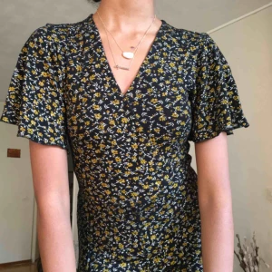  - Byxdress från Zalando! Stretchigt material och anpassar dig efter din kropp. Skönt sommarplagg✨✨