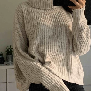  - varm, jättemysig och i bra skick, fraktar elr möts upp i gävle 