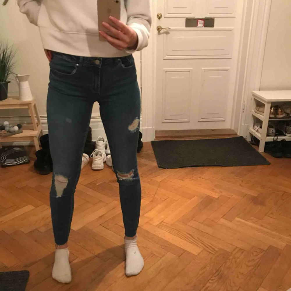 Jeans från Gina i modellen Emma, hur sköna som helst och sitter perfekt. Jeans & Byxor.