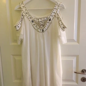  - Jättefin populär klänning. Onesize.