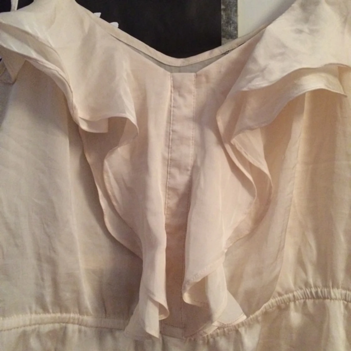 Topp från H&M. Lappen är bortklippt. Knappt använd. - 1405702606