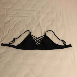  - Bikini från stadium. Knappt använd. Frakt tillkommer!