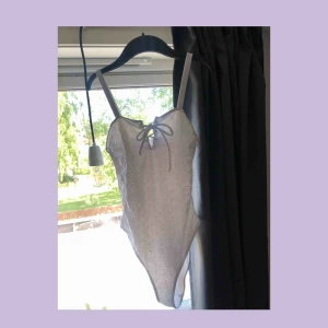  - Superfin baddräkt!! Säljer då den aldrig kommer till användning. Frakt tillkommer!💕