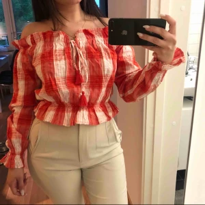  - Topp från BikBok, använd 1 gång. 🌸