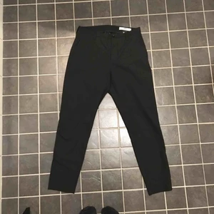  - Byxor från hope, bra skick. Passar till allt, frakt tillkommer eller möta upp i Sthlm 