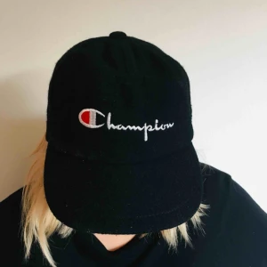  - En snygg vintage äldre champion-keps :-) 