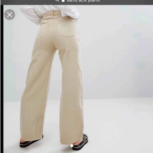  - Suupersnygga jeans ifrån Weekday i modellen Ace, säljer för att jag ej använder dom så mycket!😍 hör av er vid frågor!❤️