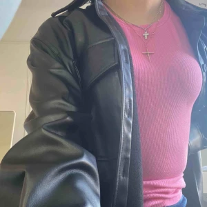 T-shirt - Snygg rosa t-shirt , super skönt och mjukt material  