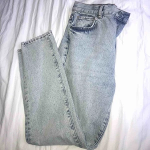  - Mom jeans från BikBok, som nya! 120kr + frakt 🥰🤍