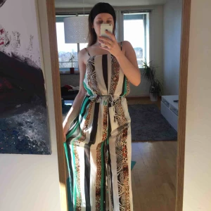  - Chic pant dress❤️ light and summery and colorful!!!! 