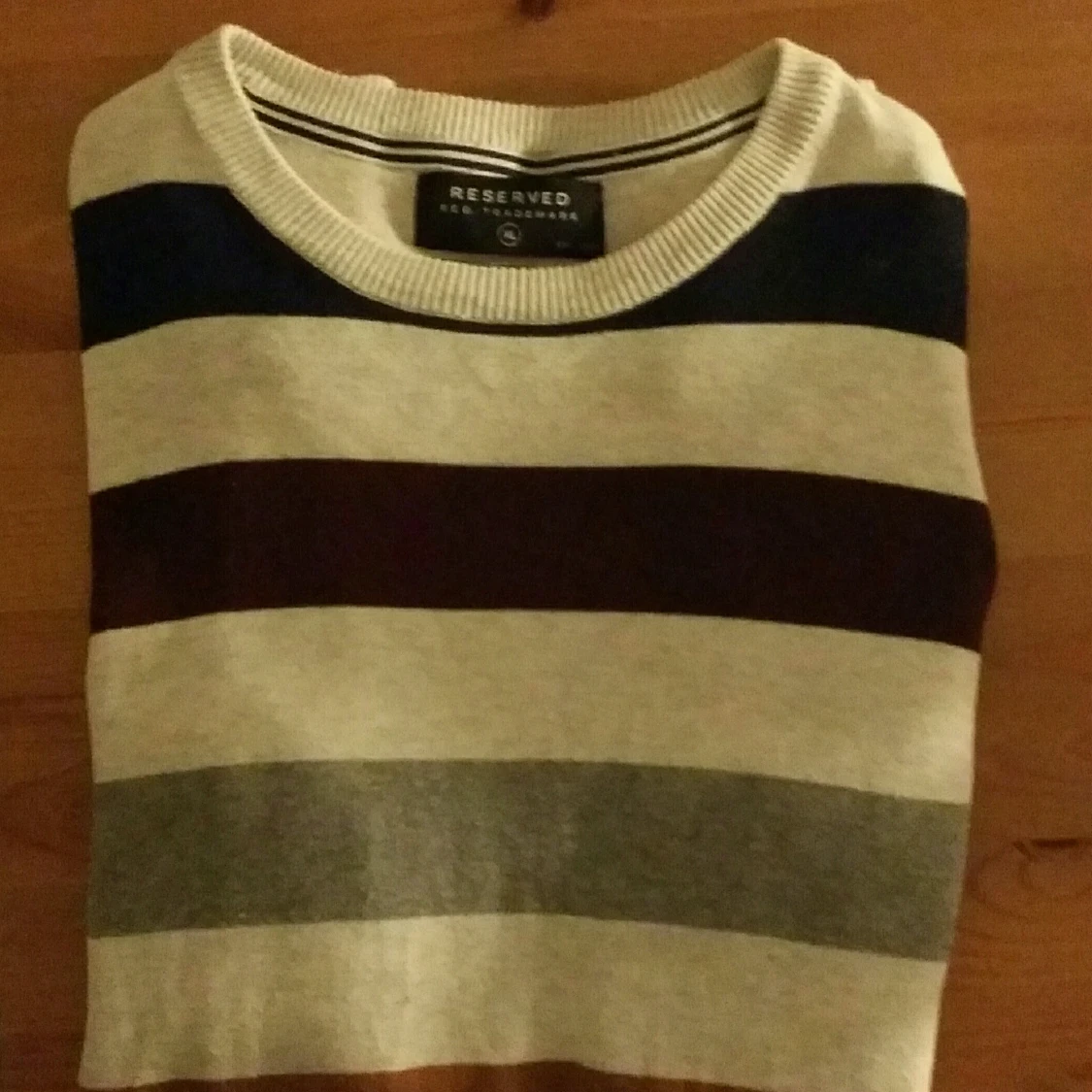 Sweatshirt från reserved