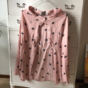 Kjol - Smickrande kjol från Other stories