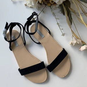 Sandaler från Nelly - Inte använt