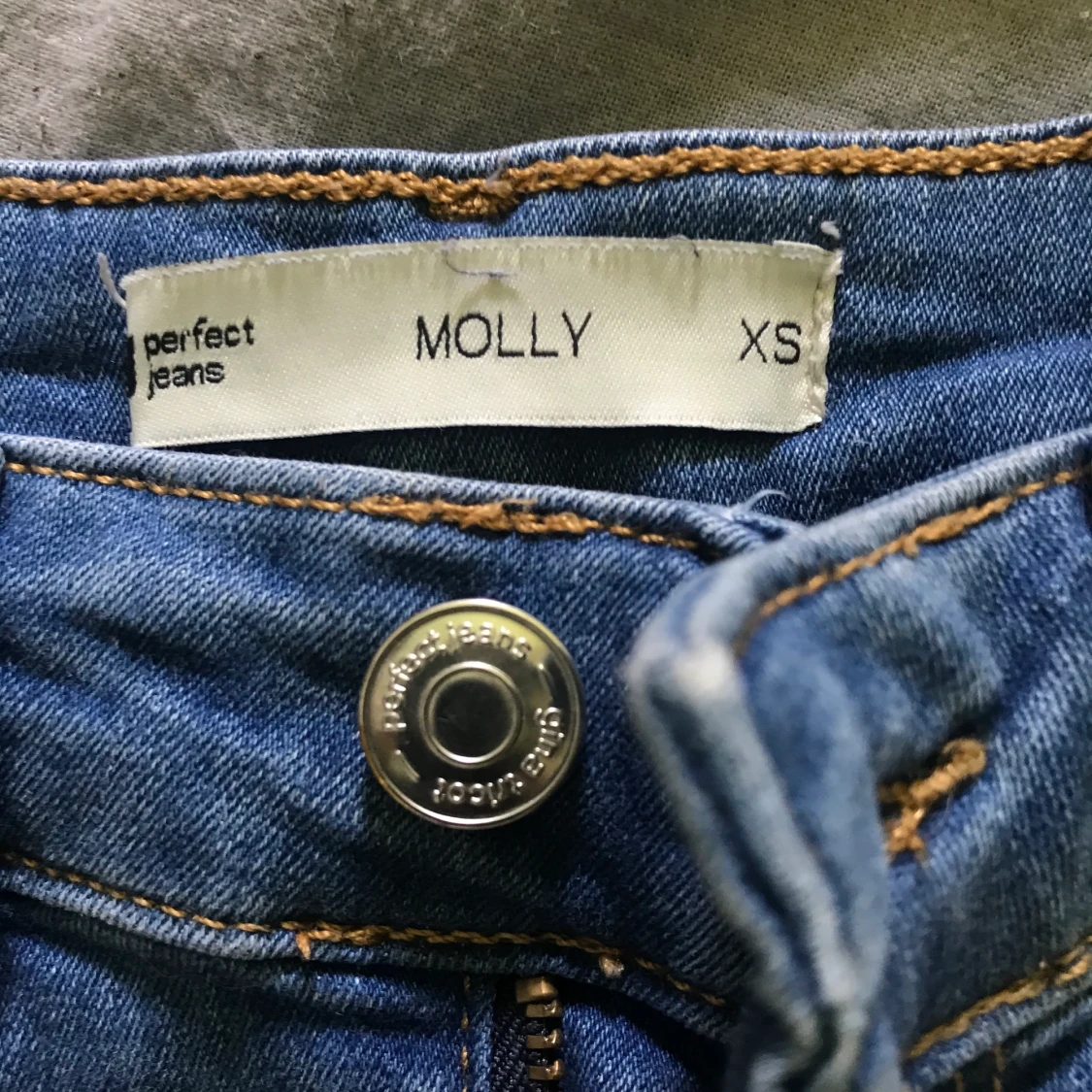 Gina tricot jeans  - 90