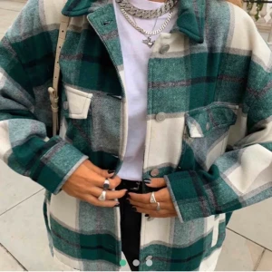 Fin jacka - En ursnygg jacka från by Anastasia 