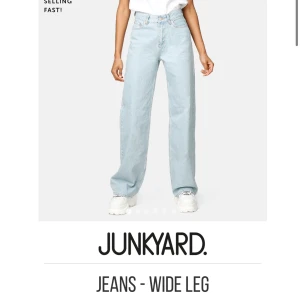 Junkyard wide leg jeans  - INTRESSEKOLL. Helt oanvända wide leg jeans. Säljer endast vid bra pris