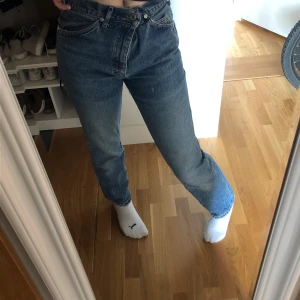 Super coola jeans - Supersnygga och i bra skick! Använda 2 gånger🥰🥰