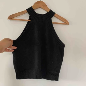  - Halterneck från Gina 